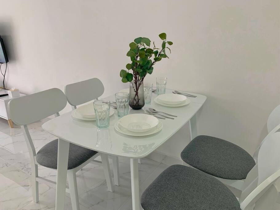 Netflix 2 Bedroom Troika Kota Bharu Homestay 1812 Extérieur photo