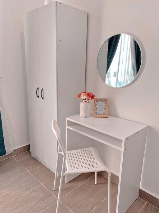 Netflix 2 Bedroom Troika Kota Bharu Homestay 1812 Extérieur photo